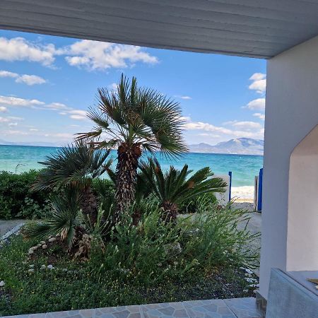 Korinthian Sea View Apartment Nerántza Exterior foto