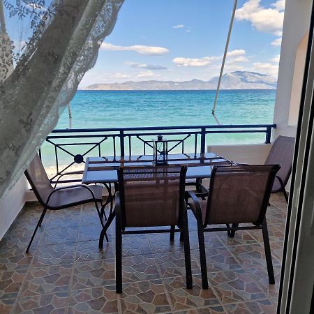 Korinthian Sea View Apartment Nerántza Exterior foto