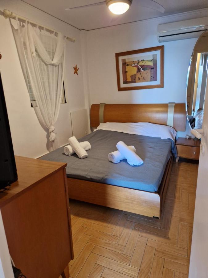 Korinthian Sea View Apartment Nerántza Exterior foto