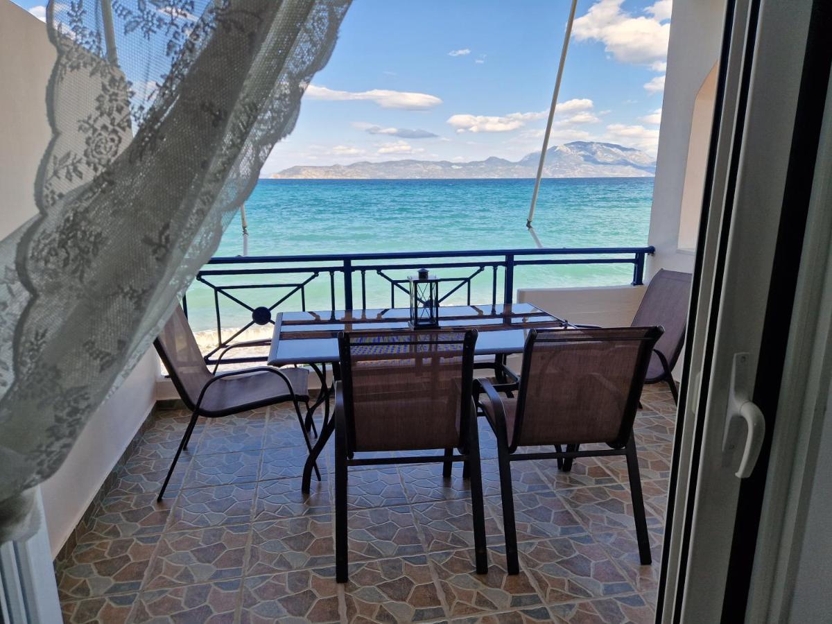 Korinthian Sea View Apartment Nerántza Exterior foto