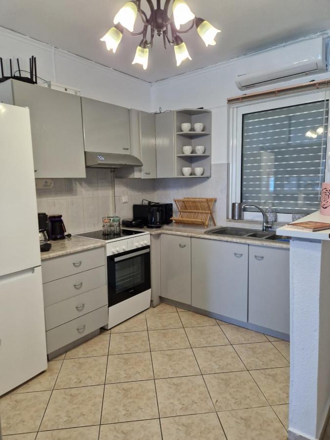 Korinthian Sea View Apartment Nerántza Exterior foto