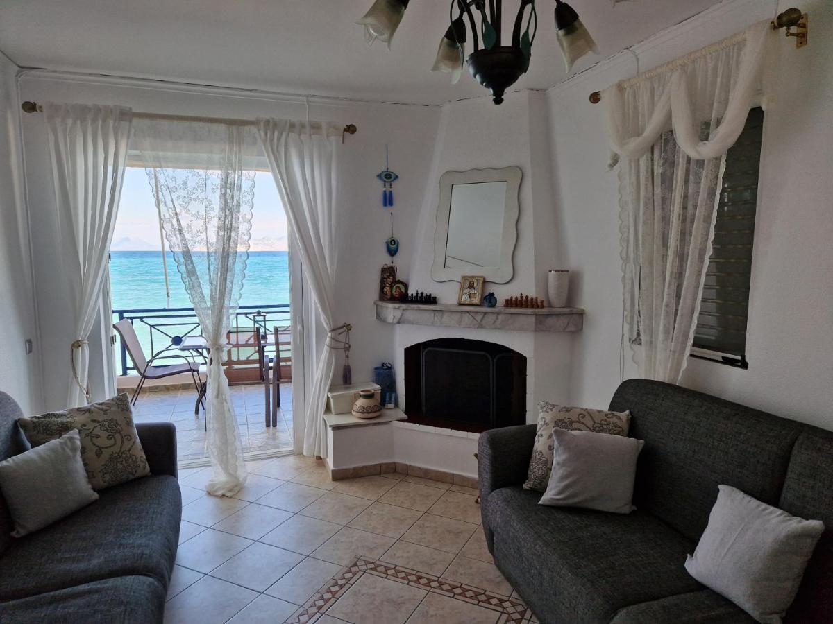 Korinthian Sea View Apartment Nerántza Exterior foto